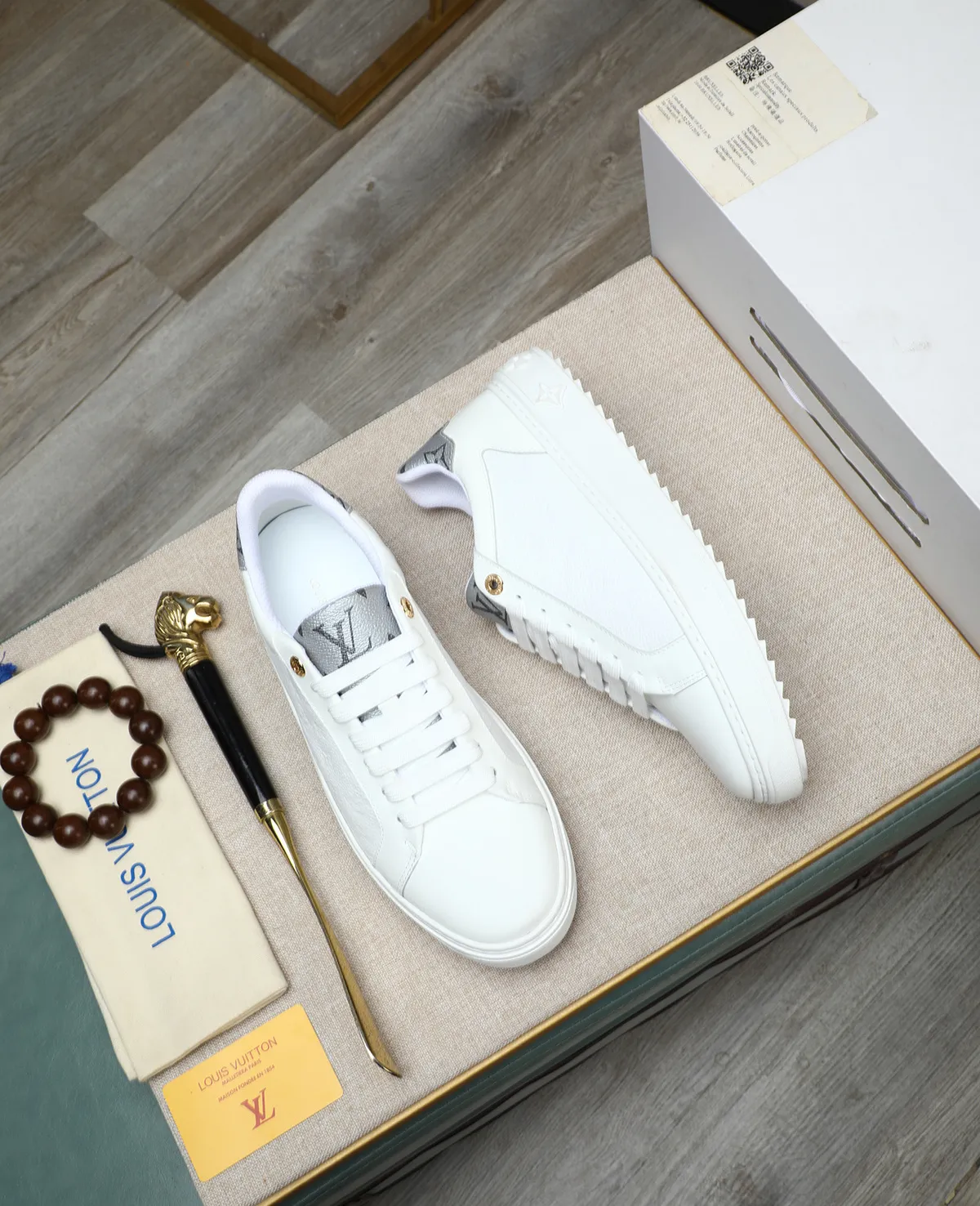 Men's men's shoes 💰540 📛📛(Niuli) high-end [LOUIS VUITTON] Louis Vuitton official website synchronized new products 👟Milan fashion catwalk style 🇰🇾🇰🇾LV family logo, celebrity style, a must-have for fashionistas ⚠️Top-layer calfskin ➕Cow leather lining ➕Mesh lining Official website original special outsole👞Number 38-44